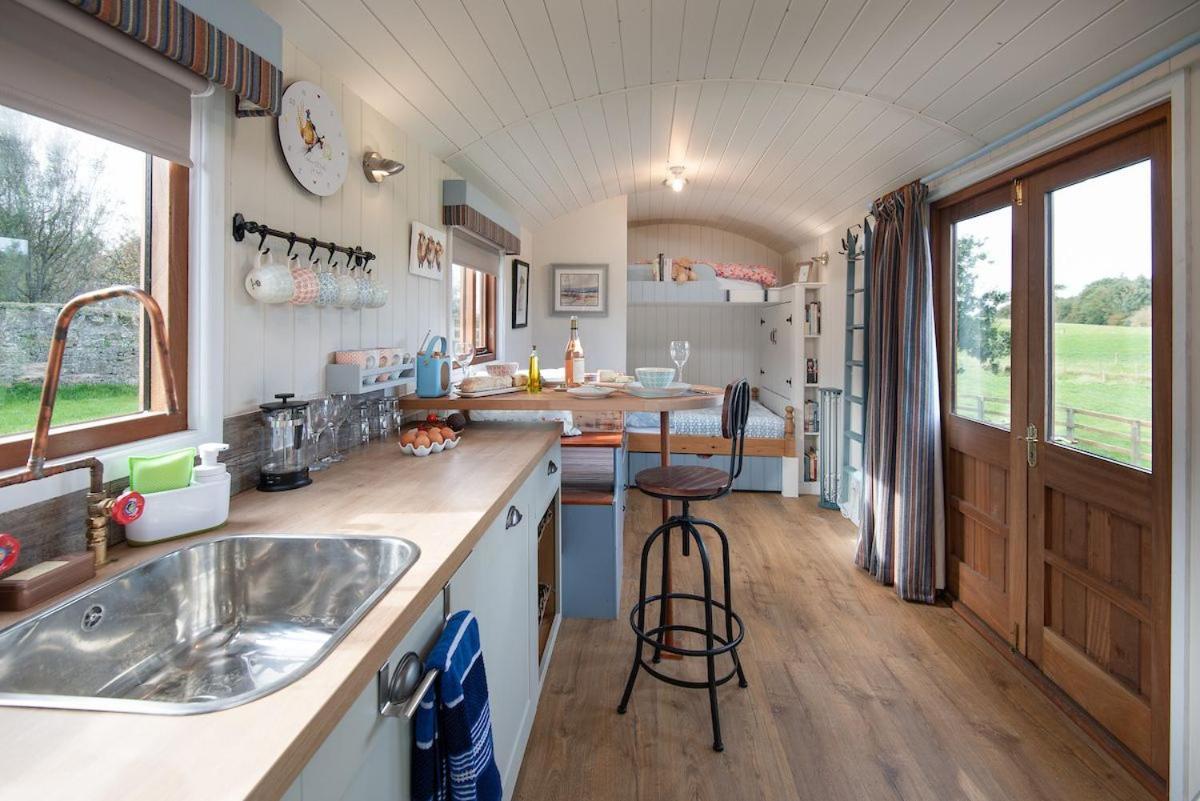 Cow Parsley Shepherd'S Hut Berwick Upon Tweed ภายนอก รูปภาพ
